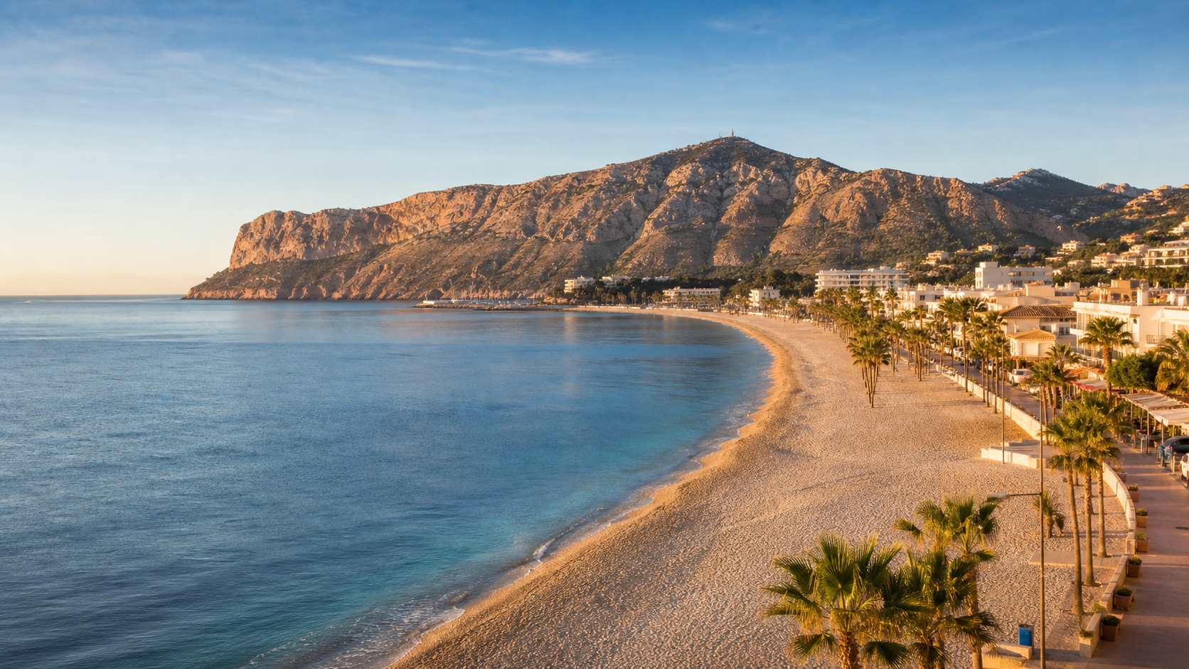 Playa del Albir y Serra Gelada en la Costa Blanca