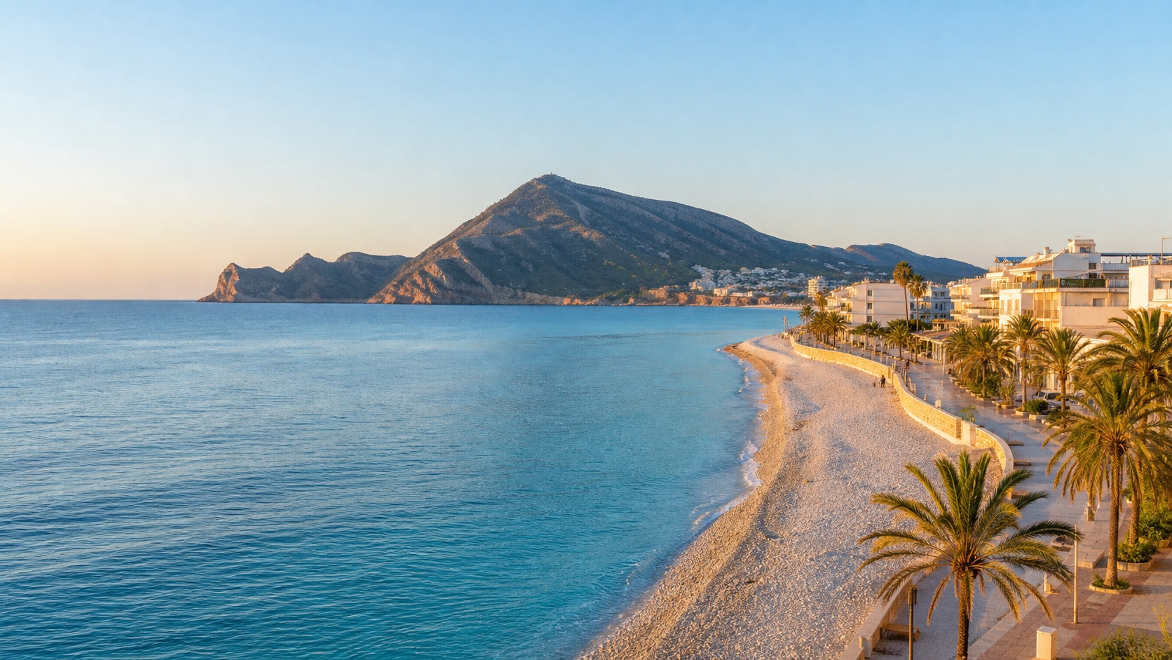 Playa de l’Albir, paseo mediterráneo y Serra Gelada en L’Alfàs del Pi